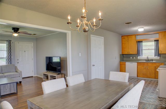 8947 E Oklahoma Place, Tulsa, OK 74115
