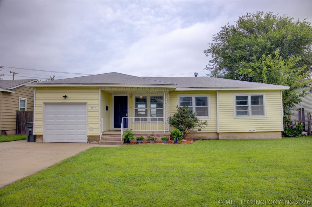 8947 E Oklahoma Place, Tulsa, OK 74115