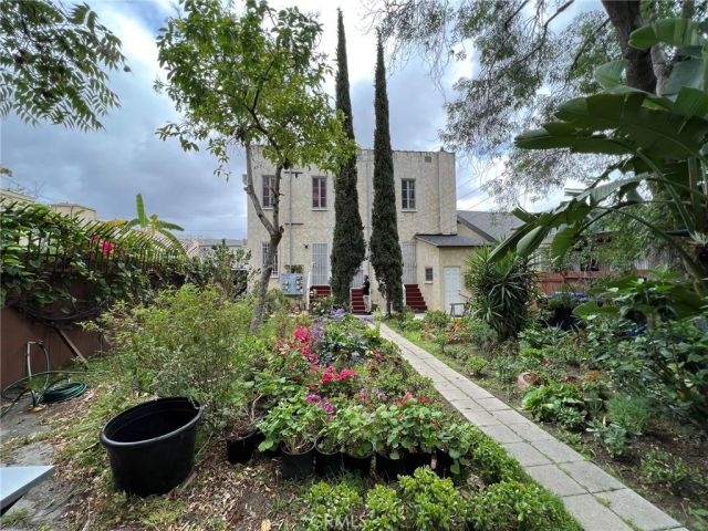 1347 N Mansfield, Los Angeles, CA 90028