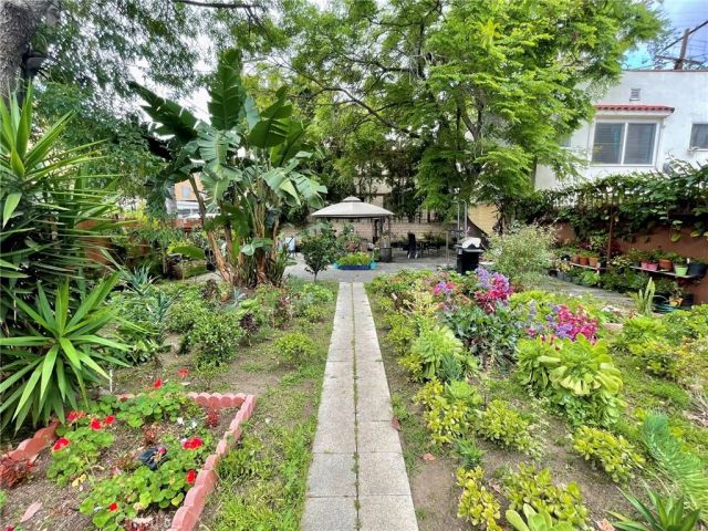 1347 N Mansfield, Los Angeles, CA 90028