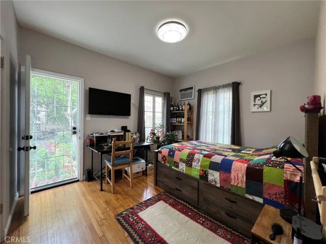 1347 N Mansfield, Los Angeles, CA 90028