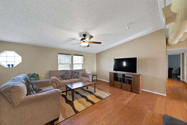 1300 Deborah Drive, Kaufman, TX 75142