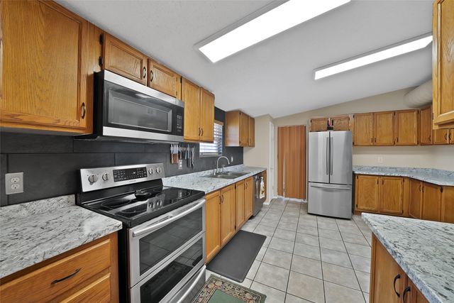 1300 Deborah Drive, Kaufman, TX 75142