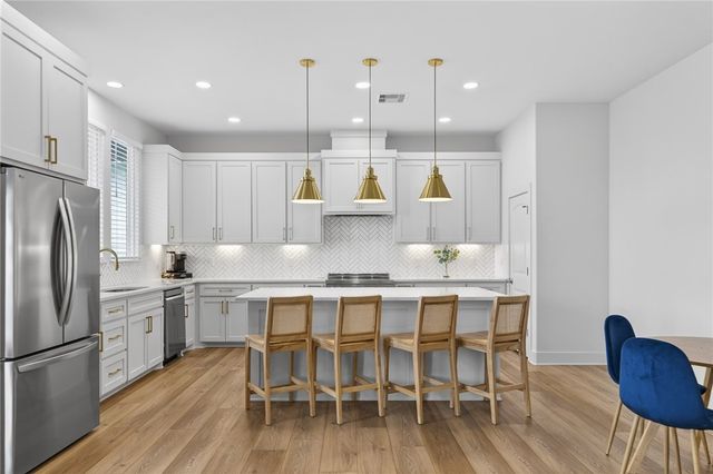 4021 Summit Dr, Corpus Christi, TX 78418