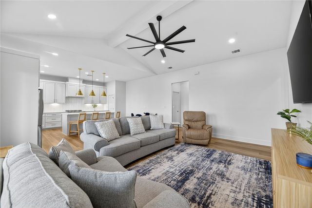 4021 Summit Dr, Corpus Christi, TX 78418