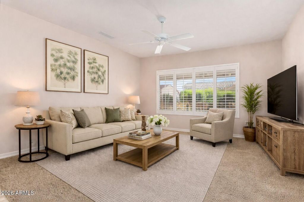 Image 4 of property listing at 15579 W VISTA GRANDE Lane, Surprise, AZ 85374