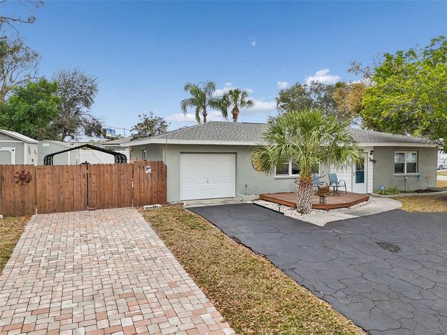 12424 105TH STREET, Largo, FL 33773
