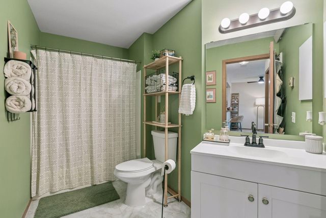 720 3rd Avenue NE 120, Minneapolis, MN 55413