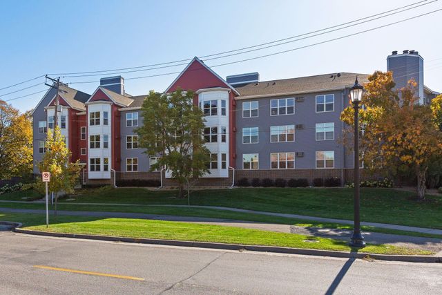 720 3rd Avenue NE 120, Minneapolis, MN 55413