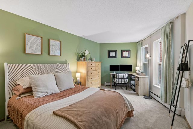 720 3rd Avenue NE 120, Minneapolis, MN 55413
