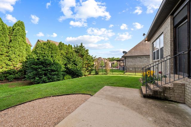 7002 Brindle Ridge Way, Spring Hill, TN 37174