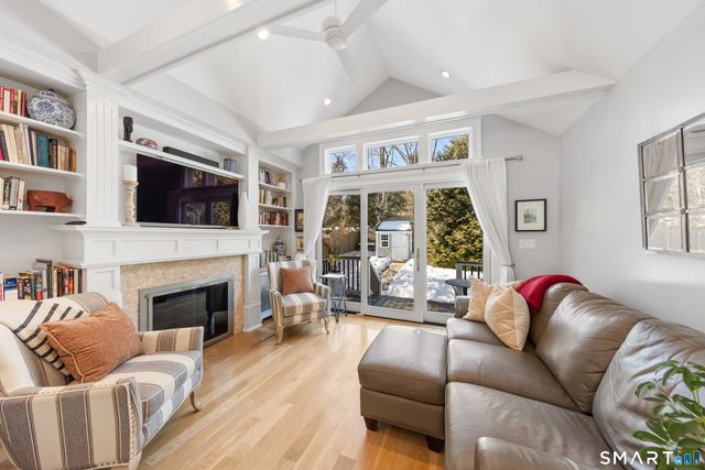 25 Lakeside Avenue, Darien, CT 06820