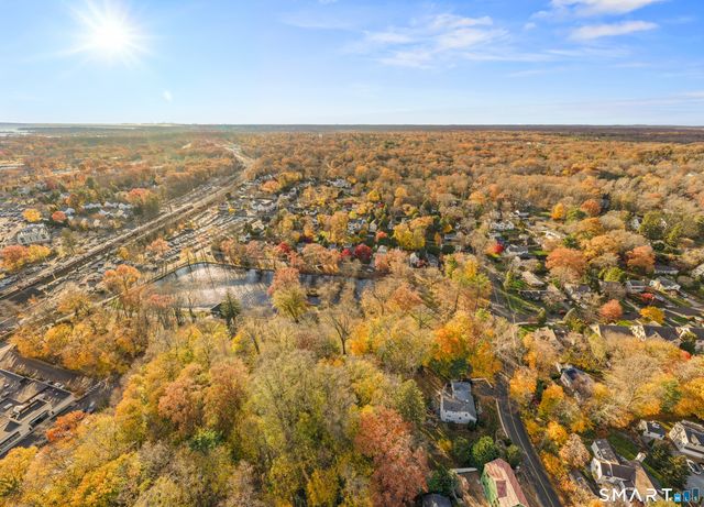 25 Lakeside Avenue, Darien, CT 06820