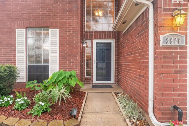 3820 Pin Oak Drive S, Pearland, TX 77581