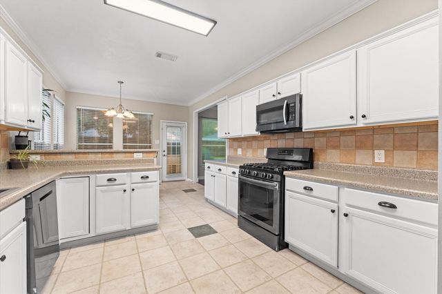 3820 Pin Oak Drive S, Pearland, TX 77581