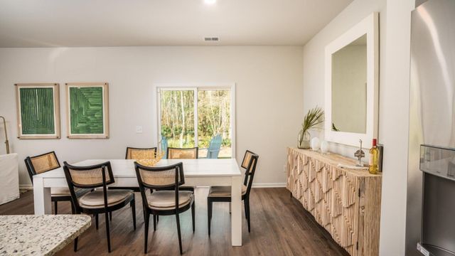 376 Pine Crest View Drive, Summerville, SC 29486