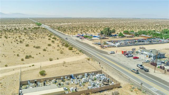 90 Palmdale Blvd, Sun Village, CA 93543