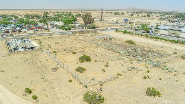 90 Palmdale Blvd, Sun Village, CA 93543