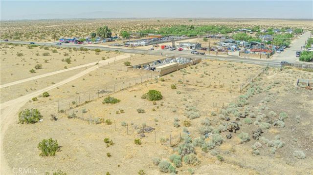 90 Palmdale Blvd, Sun Village, CA 93543