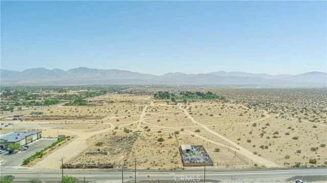 90 Palmdale Blvd, Sun Village, CA 93543