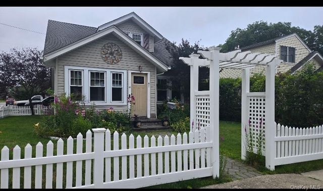 61 Highland Avenue, Patchogue, NY 11772