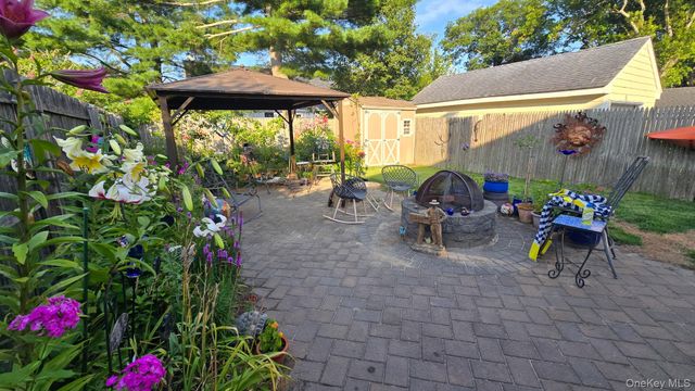 61 Highland Avenue, Patchogue, NY 11772