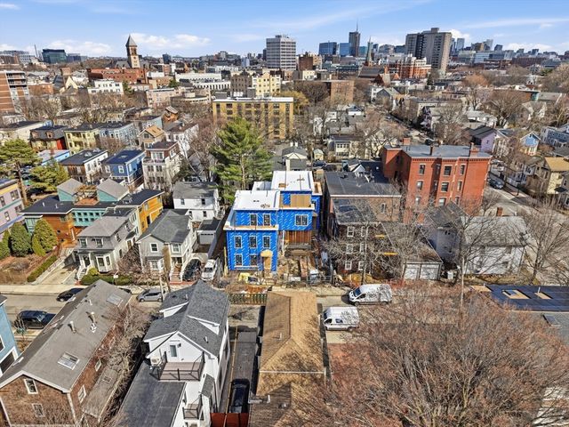 26 Jay St 1, Cambridge, MA 02139