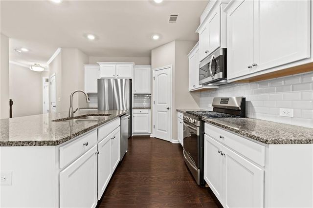 1326 Lanier Vista Drive, Buford, GA 30518
