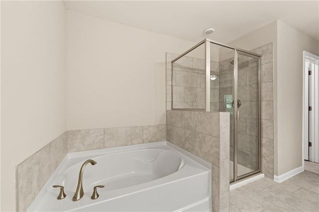 1326 Lanier Vista Drive, Buford, GA 30518