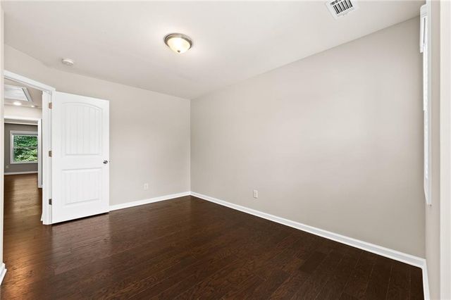 1326 Lanier Vista Drive, Buford, GA 30518