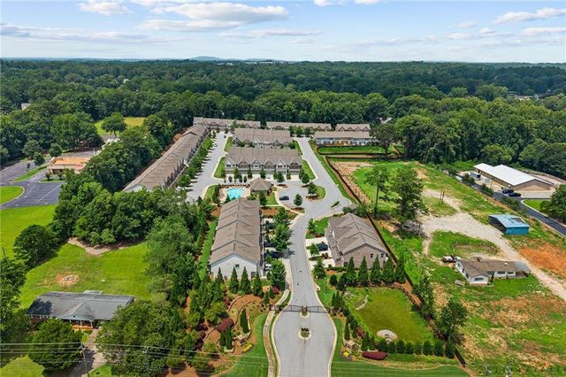 1326 Lanier Vista Drive, Buford, GA 30518