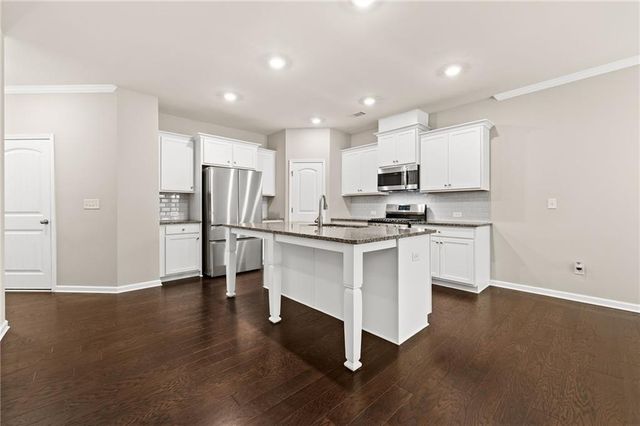 1326 Lanier Vista Drive, Buford, GA 30518