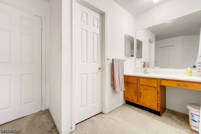 110 Bayberry Dr, Franklin Twp., NJ 08873