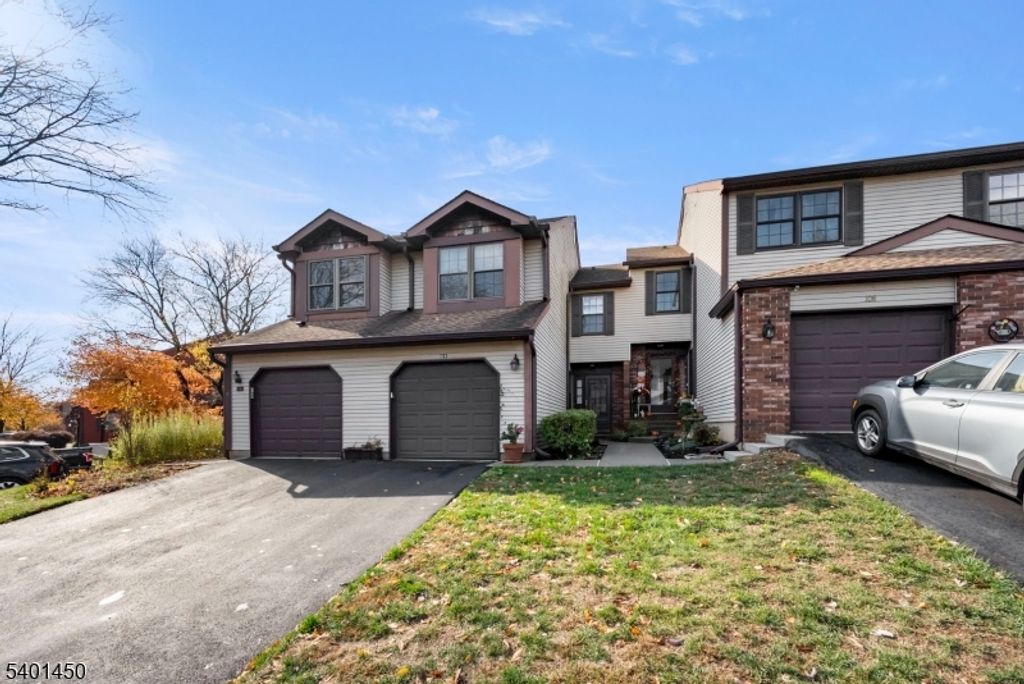 110 Bayberry Dr, Franklin Twp., NJ 08873