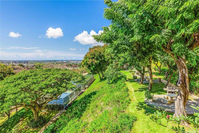 98-715 Iho Place 4301, Aiea, HI 96701