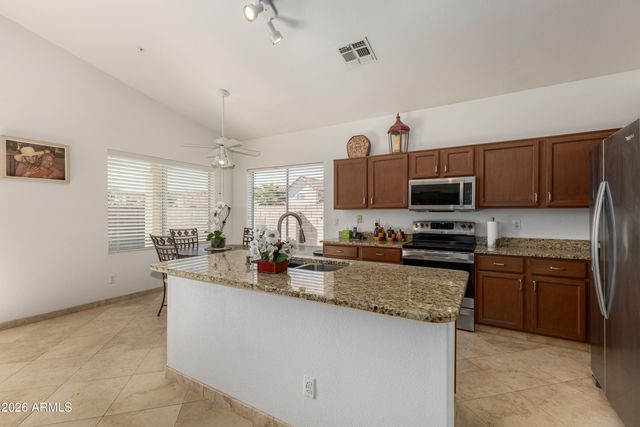 9205 E WOOD Drive, Scottsdale, AZ 85260