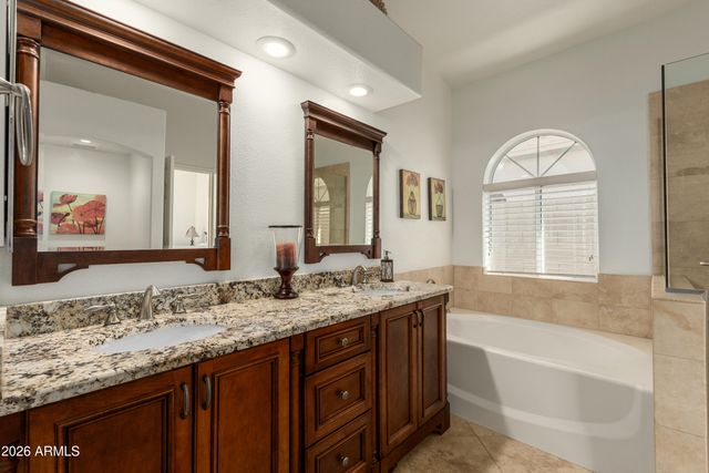 9205 E WOOD Drive, Scottsdale, AZ 85260