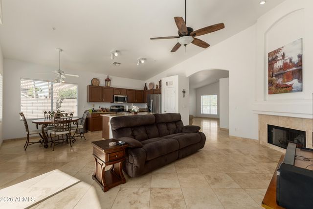 9205 E WOOD Drive, Scottsdale, AZ 85260