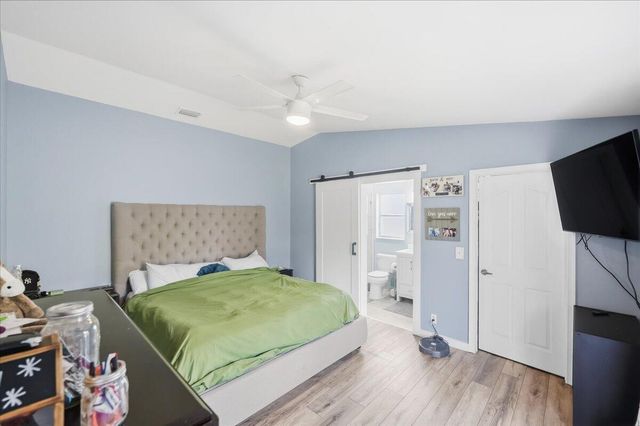 15211 92nd Court N, The Acreage, FL 33412