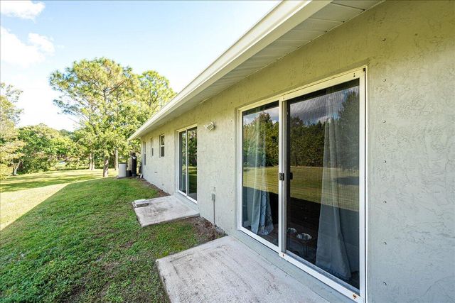 15211 92nd Court N, The Acreage, FL 33412