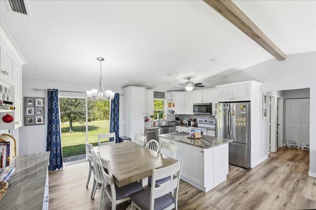 15211 92nd Court N, The Acreage, FL 33412