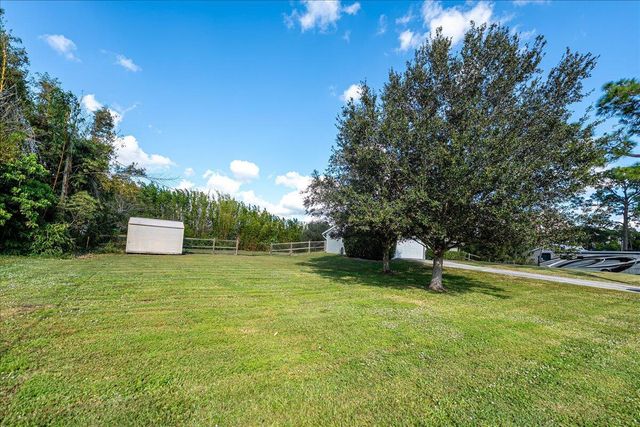 15211 92nd Court N, The Acreage, FL 33412