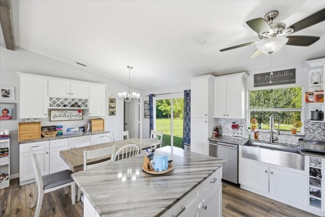 15211 92nd Court N, The Acreage, FL 33412