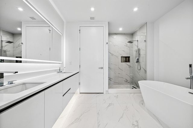 220 Lake Shore Drive 1508, Lake Park, FL 33403