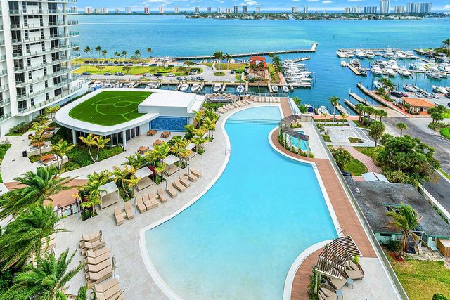 220 Lake Shore Drive 1508, Lake Park, FL 33403