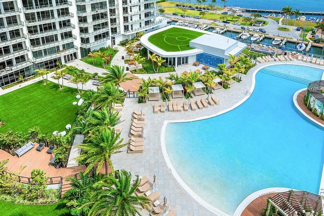 220 Lake Shore Drive 1508, Lake Park, FL 33403