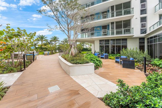 220 Lake Shore Drive 1508, Lake Park, FL 33403