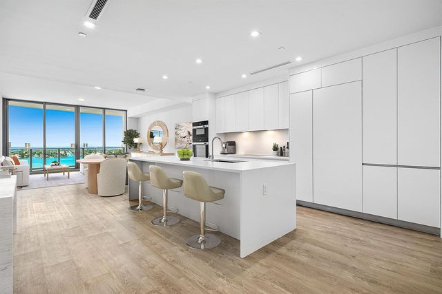 220 Lake Shore Drive 1508, Lake Park, FL 33403