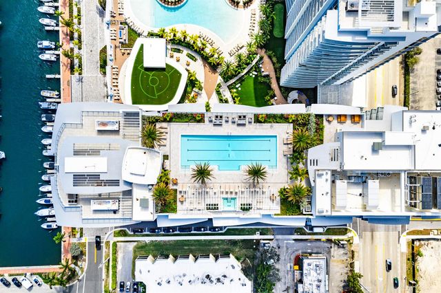 220 Lake Shore Drive 1508, Lake Park, FL 33403