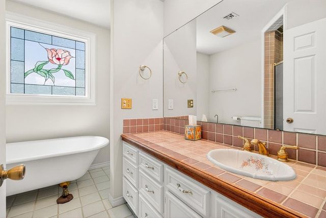 328 Del Mar Blvd, Corpus Christi, TX 78404